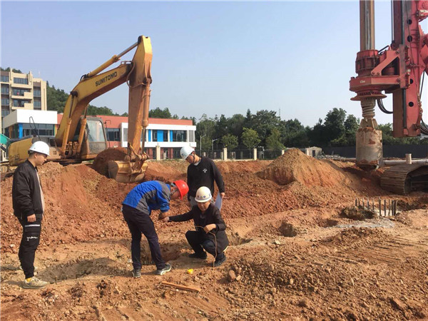 昌南湖北湖西側(cè)要建一個立體停車場，已經(jīng)開工！