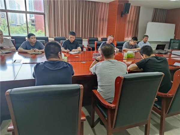 市古鎮(zhèn)公司召開“建黨100周年慶?；顒印毙旁L維穩(wěn)工作專題部署會