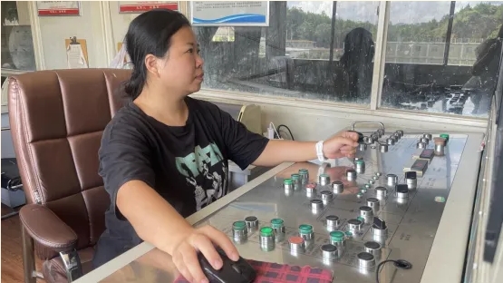 不懼高溫 “熱”力十足！致敬高溫下堅守崗位的古鎮(zhèn)工作者（三）