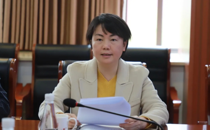 市古鎮(zhèn)投資公司部署開展深入貫徹中央八項規(guī)定精神學習教育